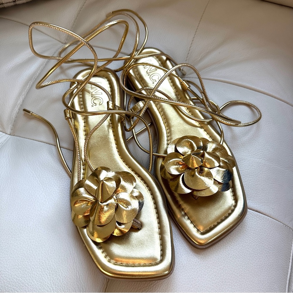 I.N.C. International Concepts Gilma Flower Lace-Up Flat Sandals